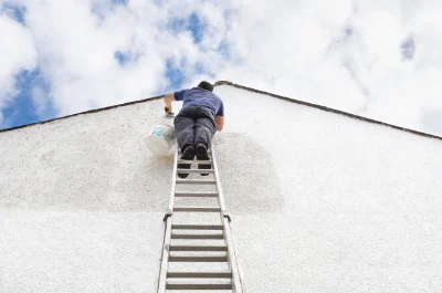 Peinture extérieure aux Adrets-de-l'Estérel — façades et ravalement